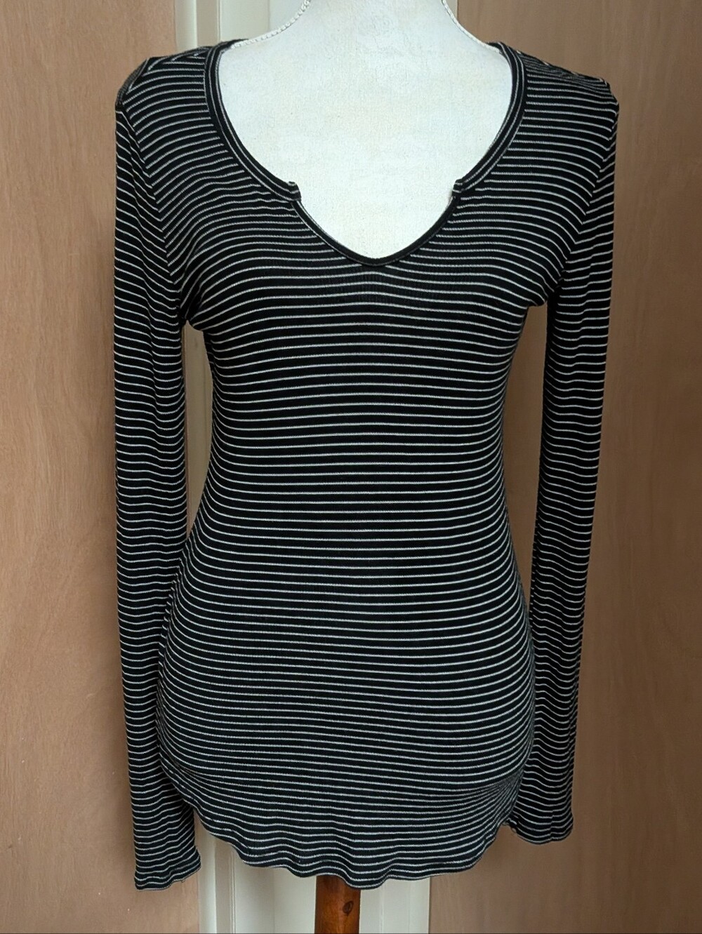 Philosophy Black White Striped Modal V Neck Long Sleeve Top M